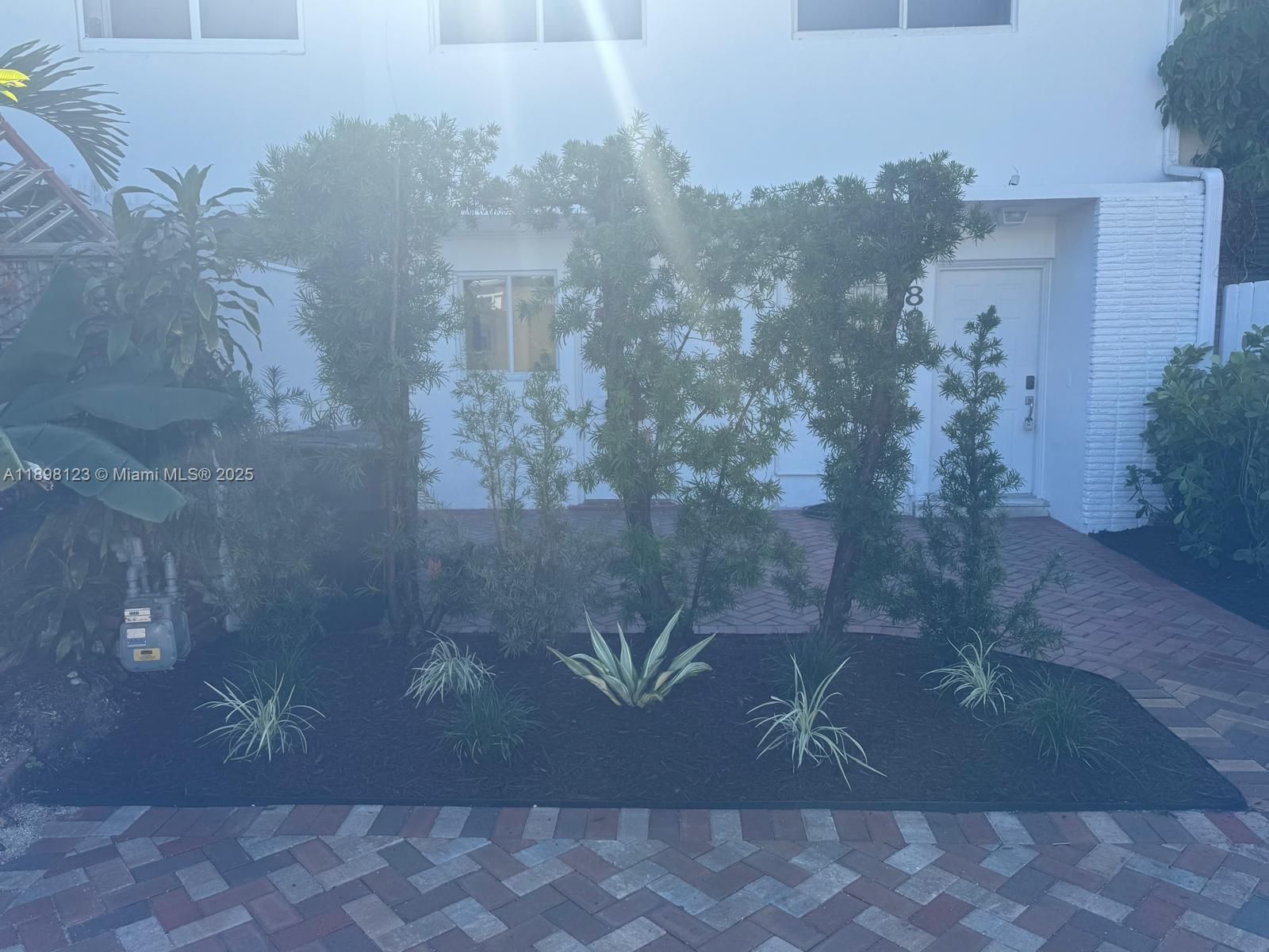 PARK VIEW ISLAND - Residential Lease