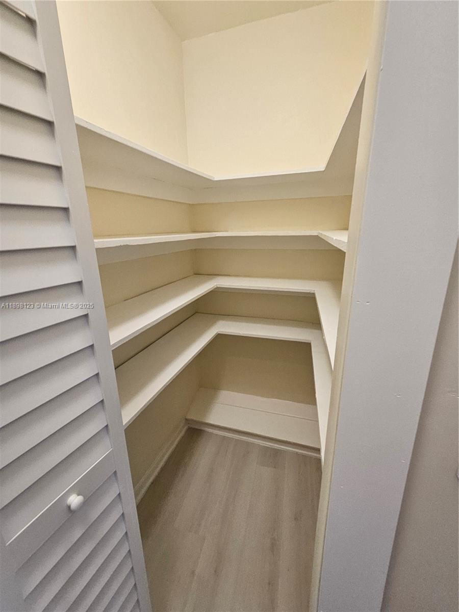 PARK VIEW ISLAND - Residential Lease