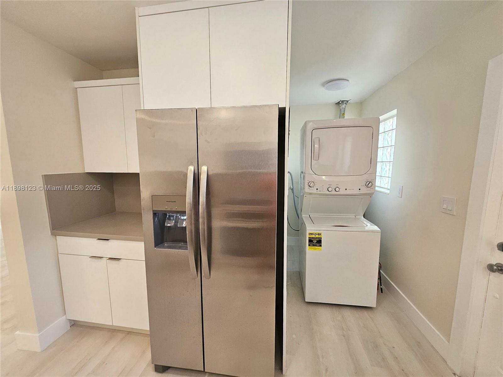 PARK VIEW ISLAND - Residential Lease