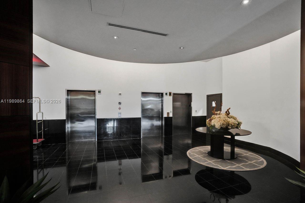 THE ASTON CONDO - Residential