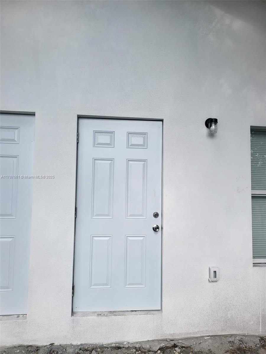 LAURAVILLE GARDENS - Residential