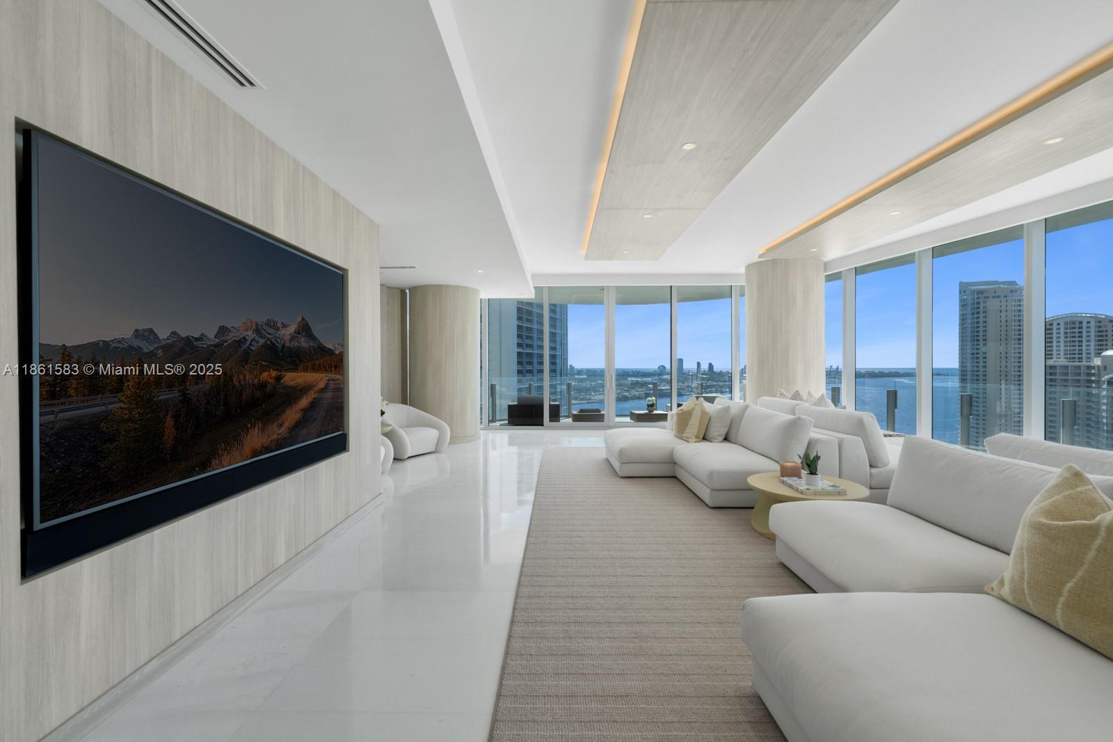 300 Biscayne Boulevard Way 2701