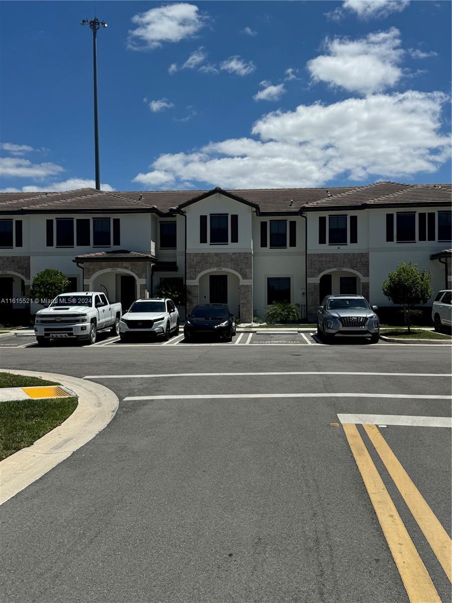 AQUABELLA NORTH REPLAT - Residential