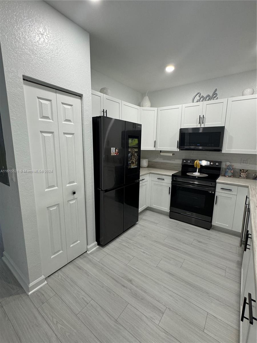 AQUABELLA NORTH REPLAT - Residential