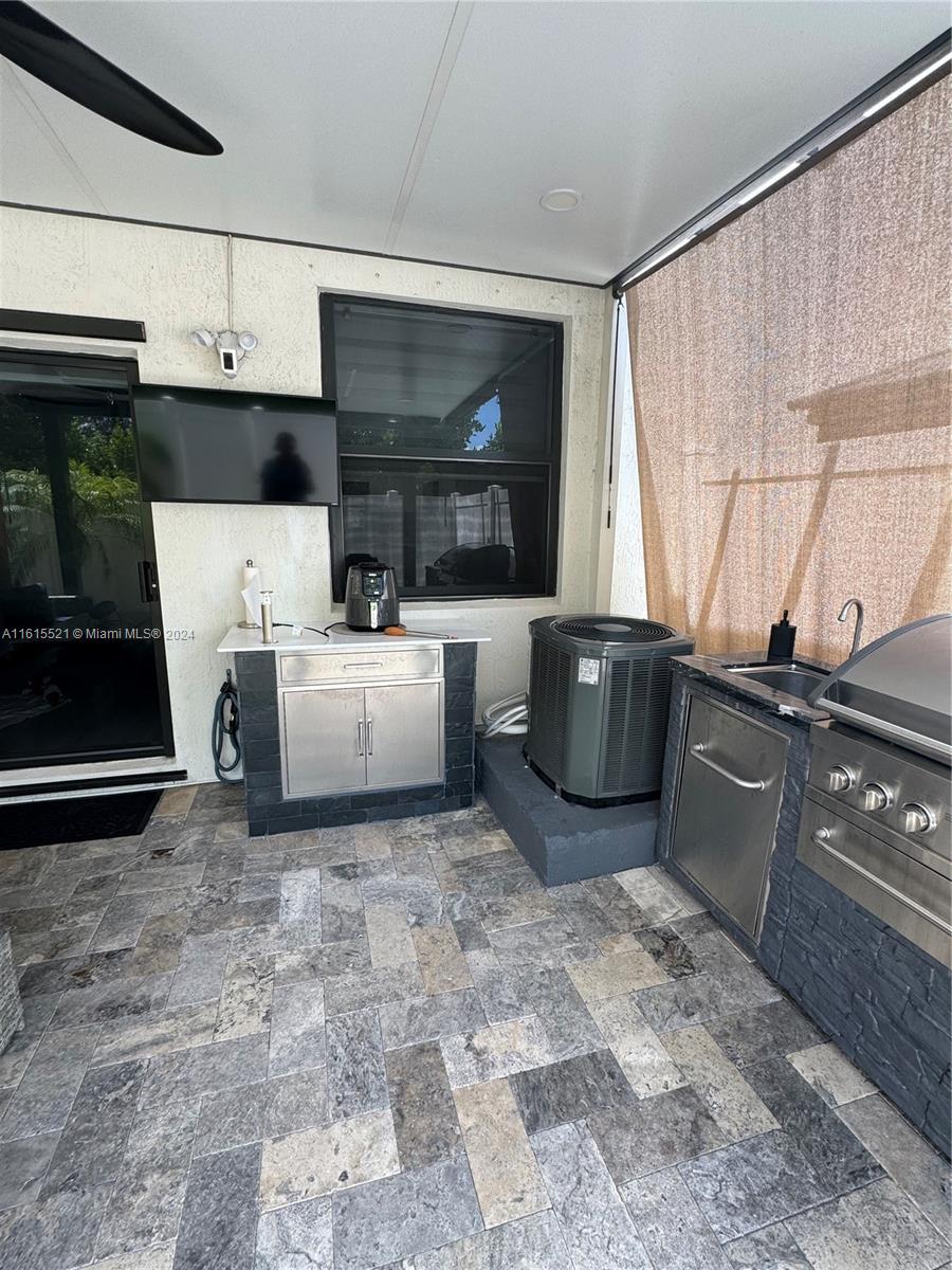 AQUABELLA NORTH REPLAT - Residential