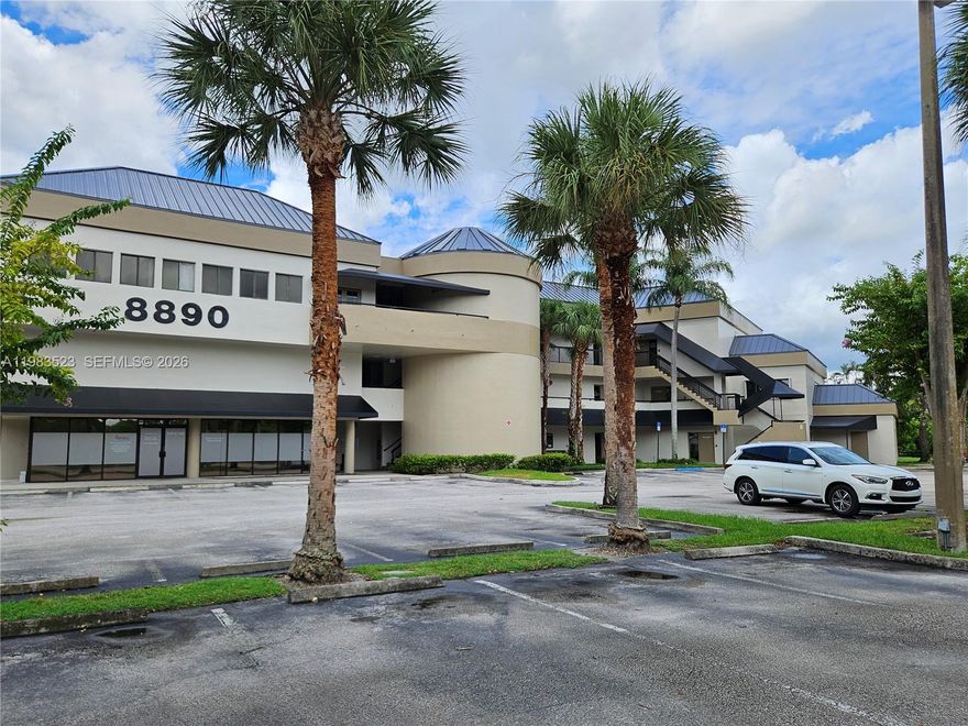 PREMIUM PROFESSIONAL AND MEDICAL OFFICE CONDOMINIUMS NEAR THE SUNRISE CITY HALL. THE BUILDING HAS BEEN RECENTLY RENOVATED, INCLUDING UPDATES SUCH AS A NEW ROOF, NEW FLOOR, WALL PAINTING, ELEVATOR AND LANDSCAPING. CAN ACCOMODATE VARIOUS USES- DOCTOR, HEALTHCARE PROFESSIONAL, CPA, REAL ESTATE, ARCHITECT, ETC.CLOSE TO THE SAWGRASS MILLS AND SAWGRASS EXPRESS HIGHWAY.