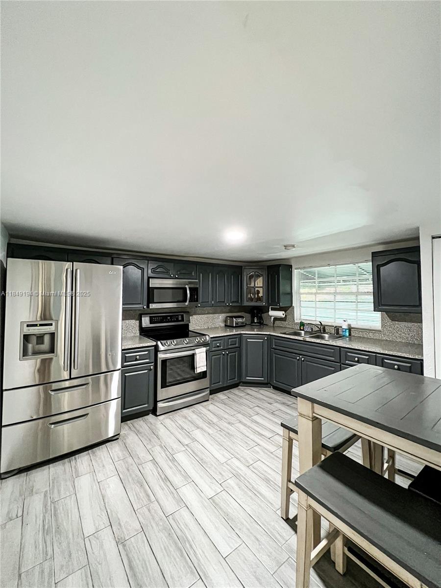 337 NW 34th St 337