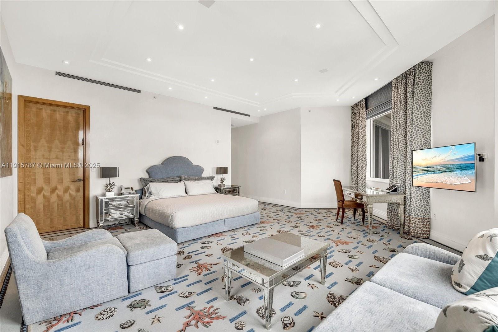 GRAND BAY TOWER CONDO - Residential