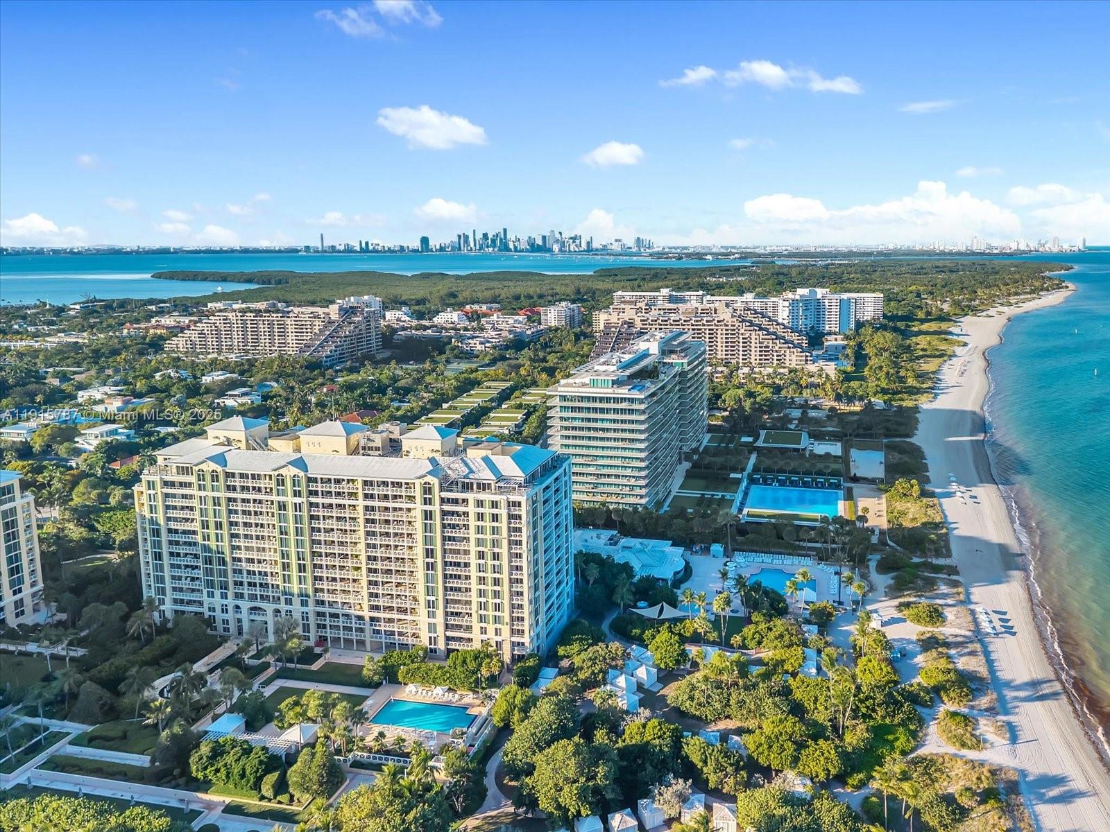 GRAND BAY TOWER CONDO - Residential
