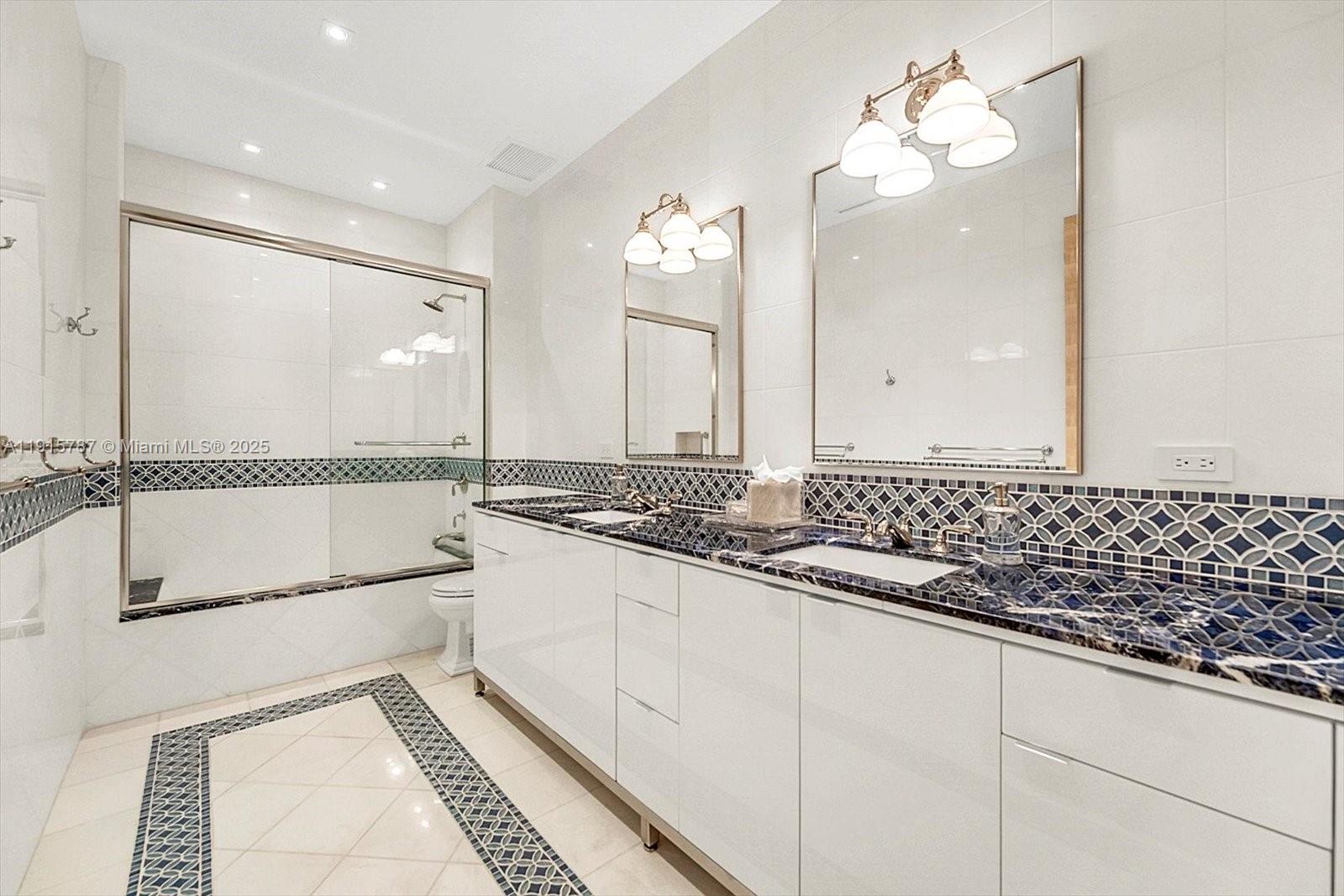 GRAND BAY TOWER CONDO - Residential