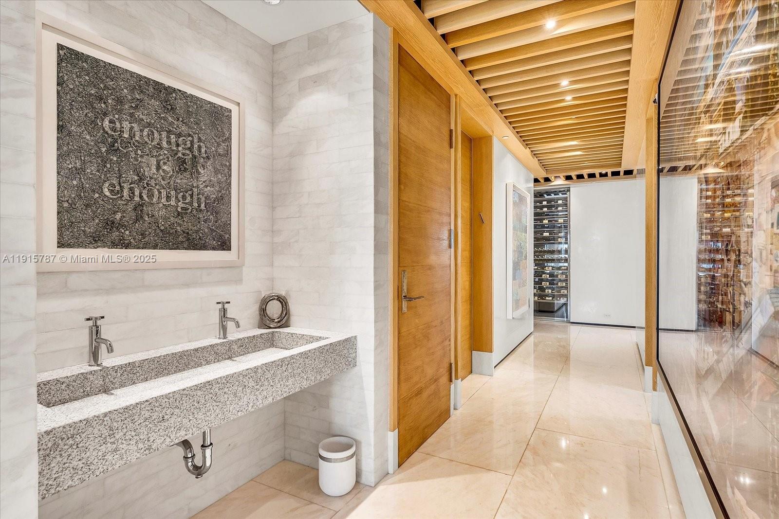 GRAND BAY TOWER CONDO - Residential