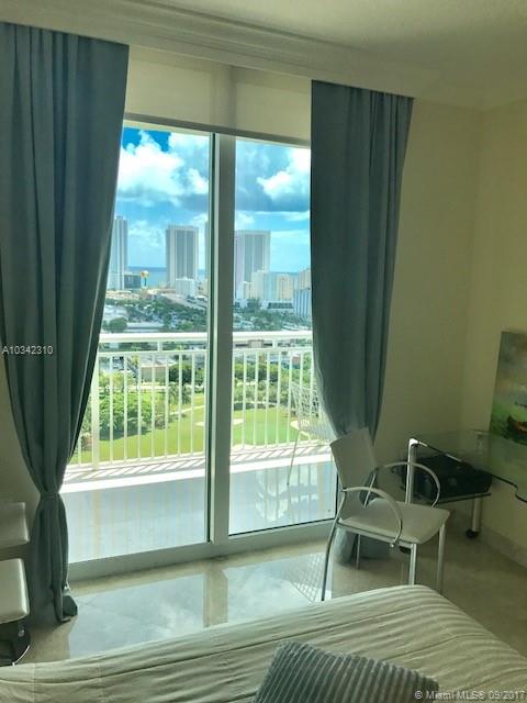 DUO COMDOMINIUM EAST - Residential Lease