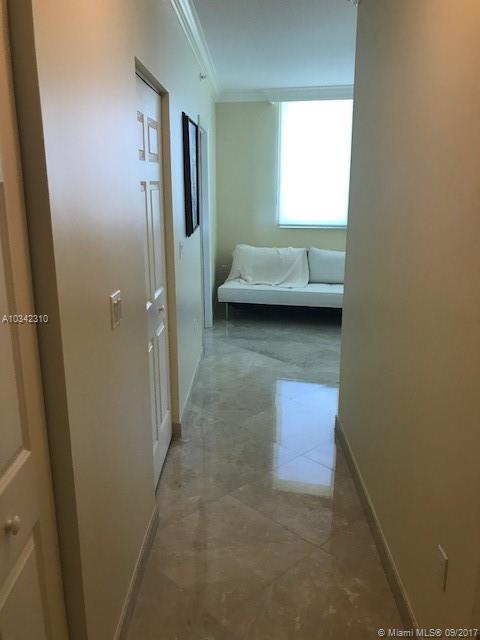 DUO COMDOMINIUM EAST - Residential Lease