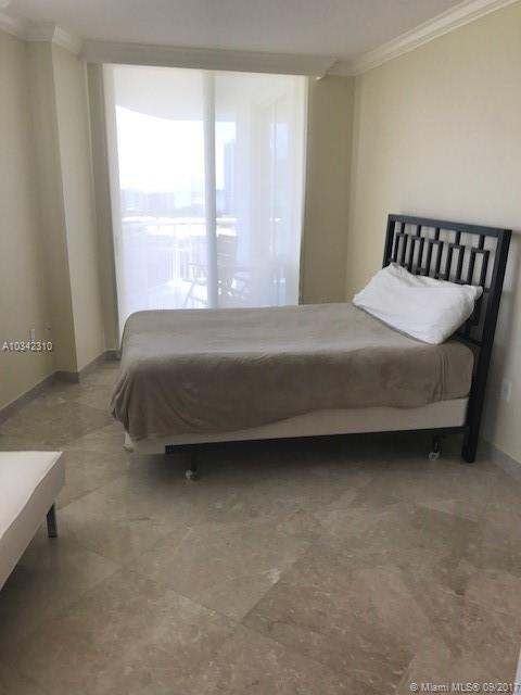 DUO COMDOMINIUM EAST - Residential Lease