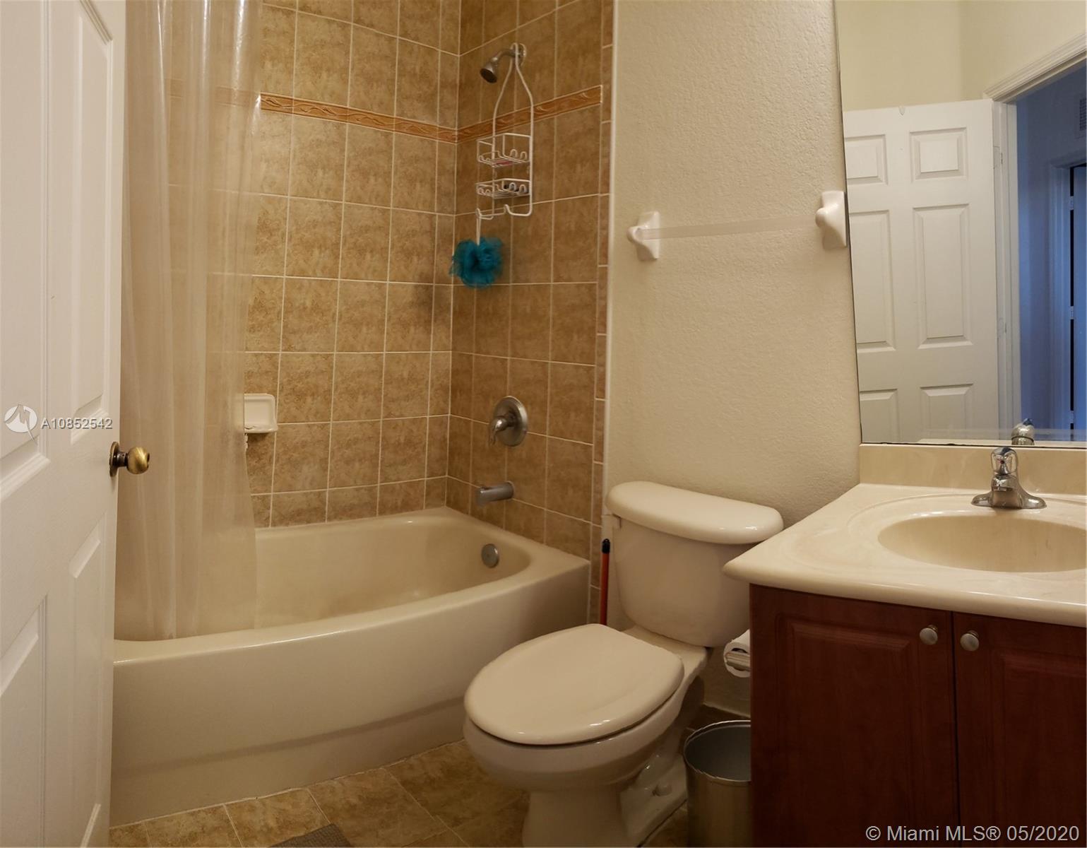 SANTA MONICA ESTATES - Residential