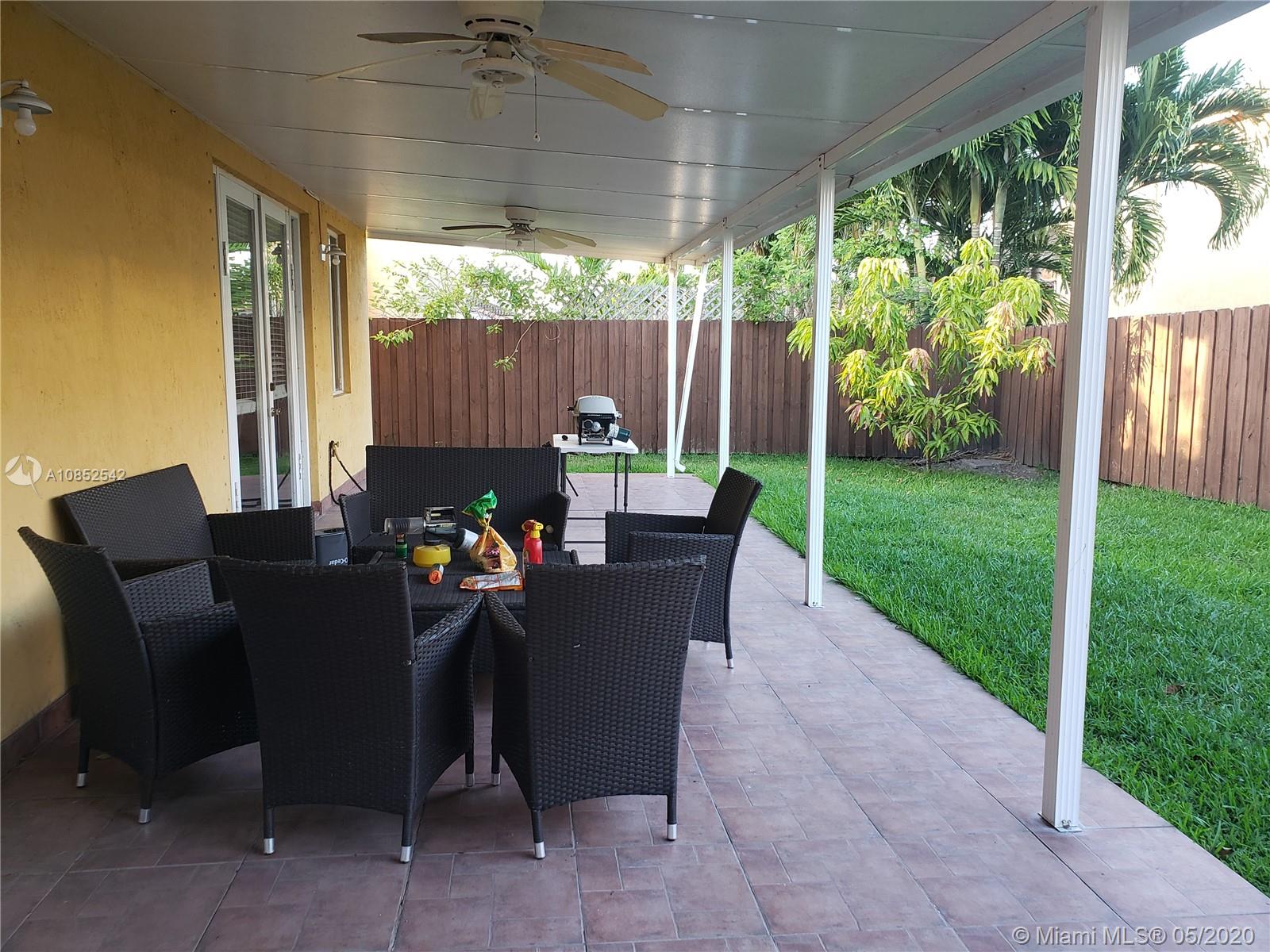 SANTA MONICA ESTATES - Residential