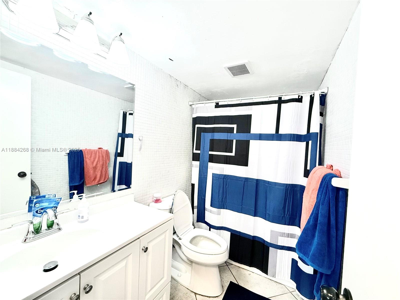 EASTERN SHORES WHITE HOUS - Residential