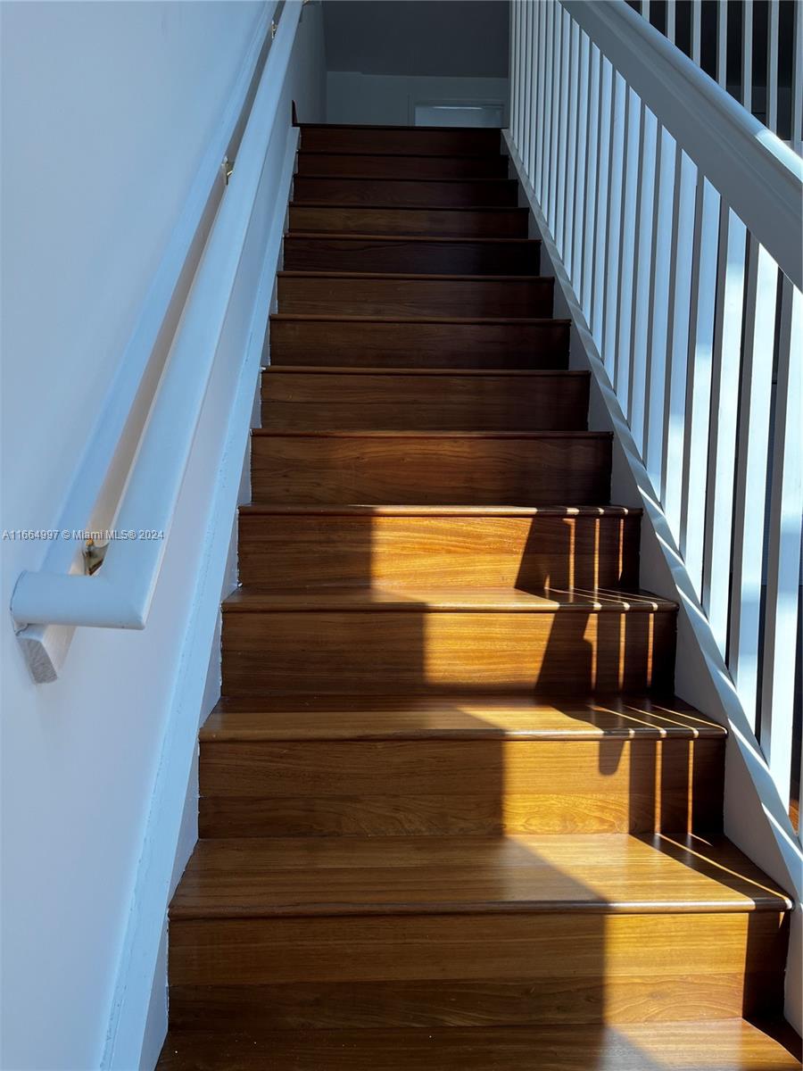 THE LOFTS AT SOUTH BEACH - Residential Lease