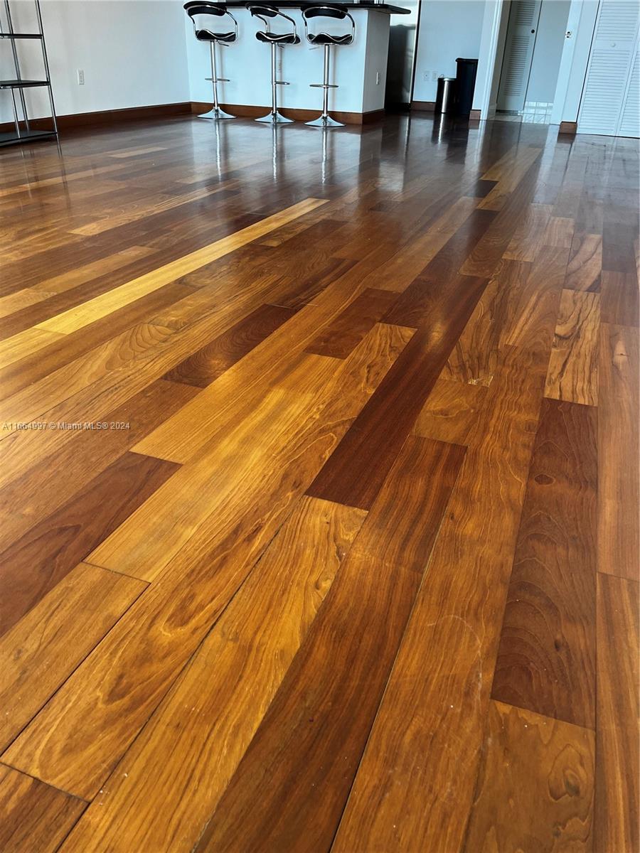 THE LOFTS AT SOUTH BEACH - Residential Lease