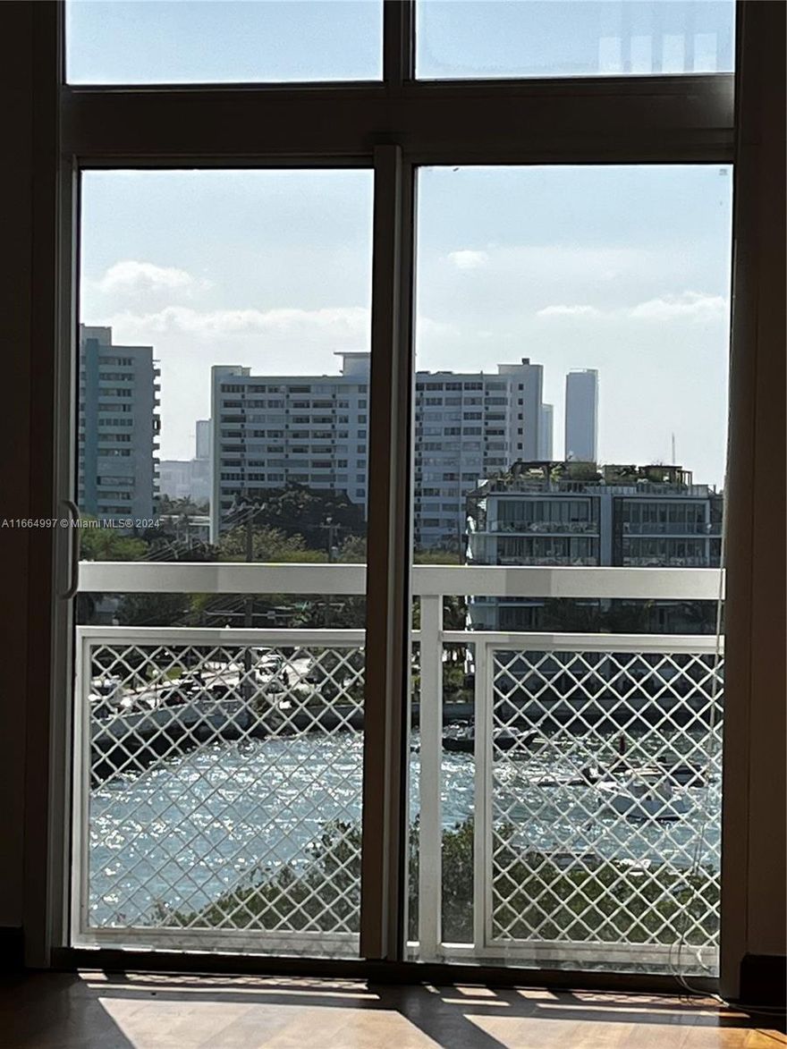 TRUE LOFT LIVING WITH AMAZING WATERVIEWS AND EXTREMELY HIGH CEILINGS. PRIOR TENANT LIVED HERE 6
YEARS. LOCATED IN TRENDY AND EXTEMELY DESIRED NEIGHBORHOOD OF SUNSET HARBOUR. POTENTIALLY A 3
BEDROOM UNIT WITH SOME CREATIVITY. IDEAL LOCATION! CLOSE TO EVERYTHING MIAMI BEACH HAS TO
OFFER. BLOCKS FROM RESTAURANTS, CAFES, GYM , SHOPPING , SUPERMARKETS , ETC., FAMOUS LICNOLN RD
AND CLOSE TO MAJOR EXPRESSWAYS. THE BRAZILIAN CHERRY WOOD FLOORS ADDS A PERFECT TOUCH TO THIS
IDEAL UNIT! MUST SEE TO BELIEVE.