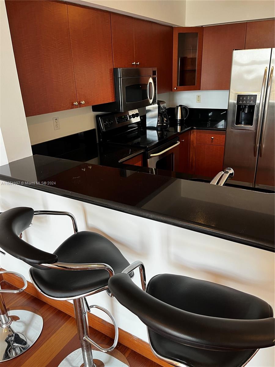 THE LOFTS AT SOUTH BEACH - Residential Lease