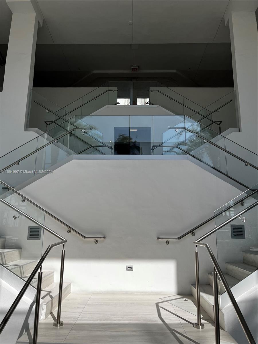 THE LOFTS AT SOUTH BEACH - Residential Lease