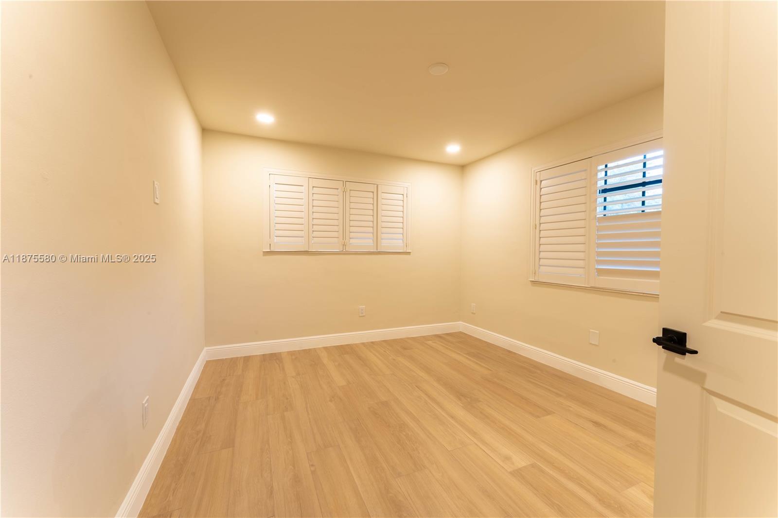 MONTGOMERY EAST SEC 2 - Residential Lease