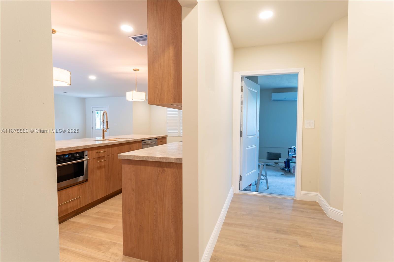 MONTGOMERY EAST SEC 2 - Residential Lease