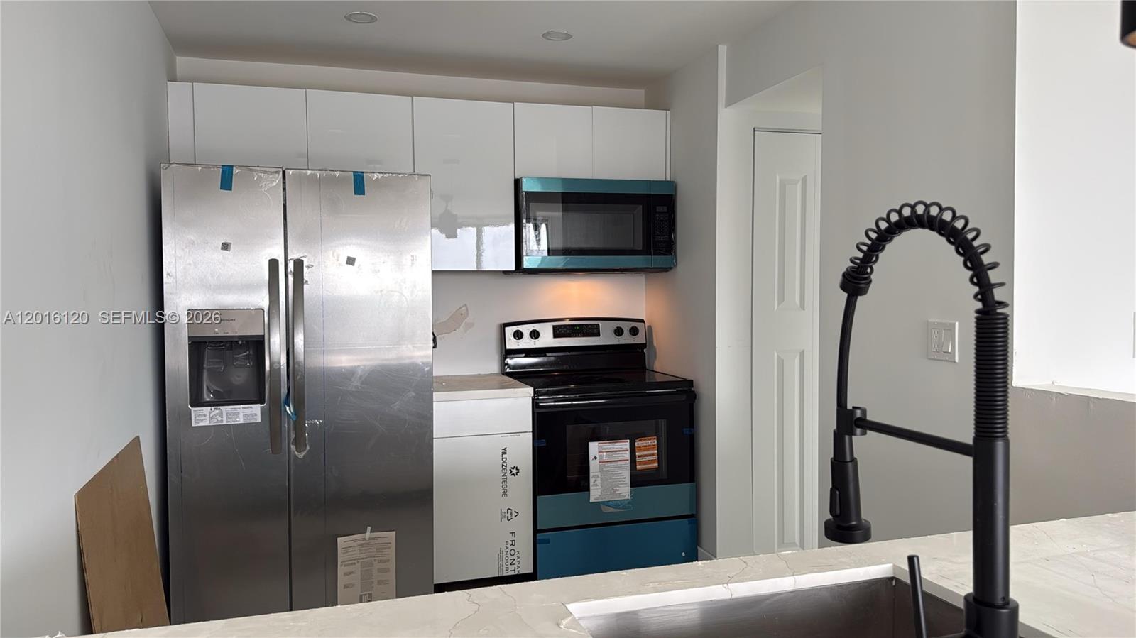 SUNTIDE CONDO - Residential