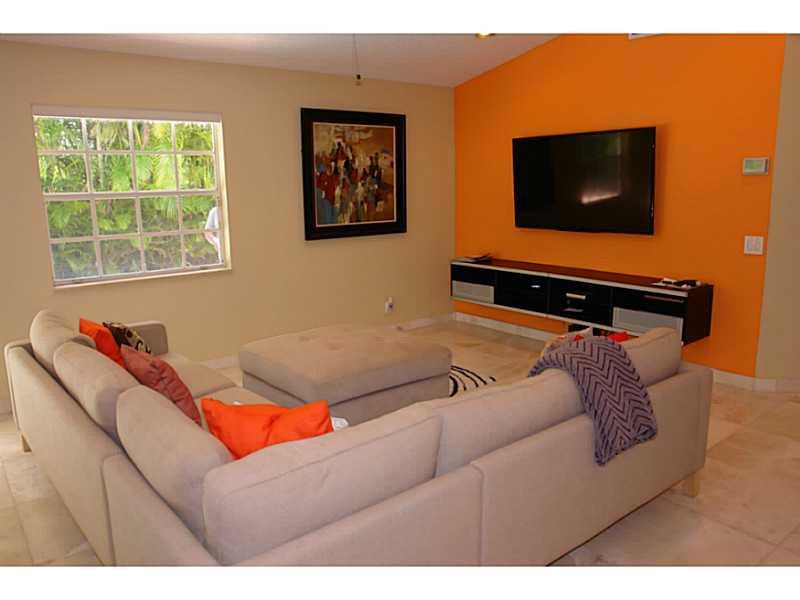 COUNTRY ISLES GARDEN HOME - Residential Lease