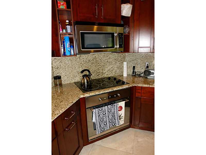 COUNTRY ISLES GARDEN HOME - Residential Lease