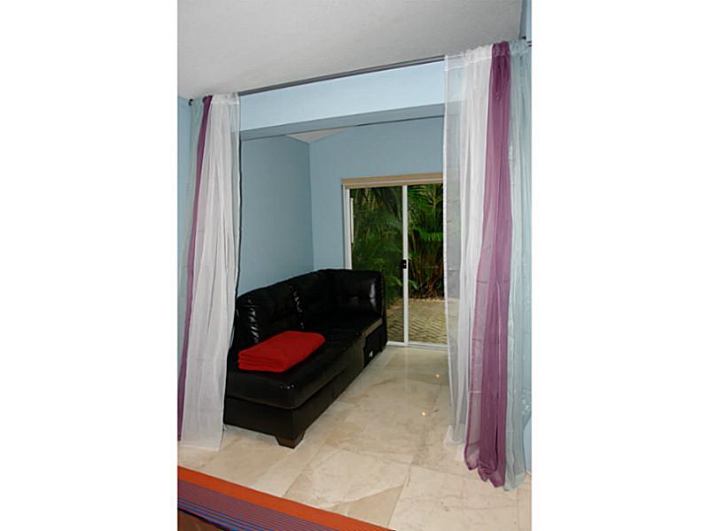 COUNTRY ISLES GARDEN HOME - Residential Lease