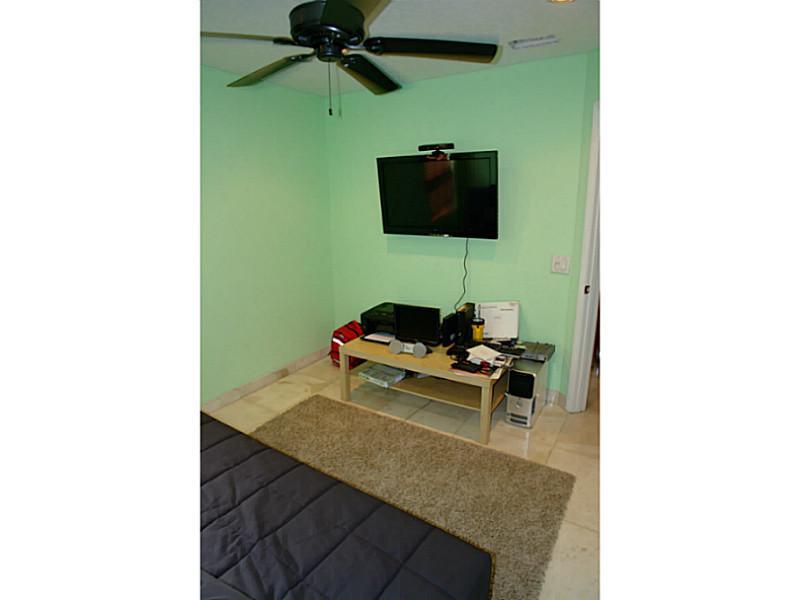 COUNTRY ISLES GARDEN HOME - Residential Lease