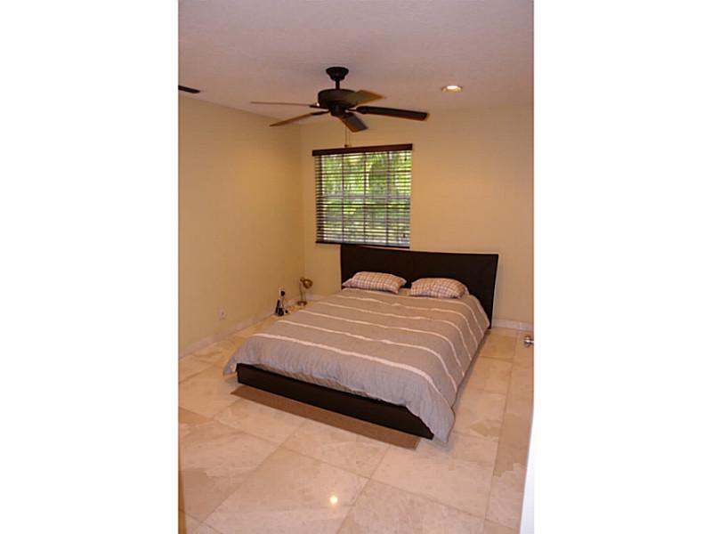COUNTRY ISLES GARDEN HOME - Residential Lease