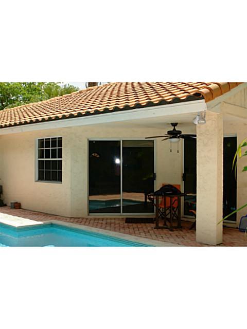 COUNTRY ISLES GARDEN HOME - Residential Lease