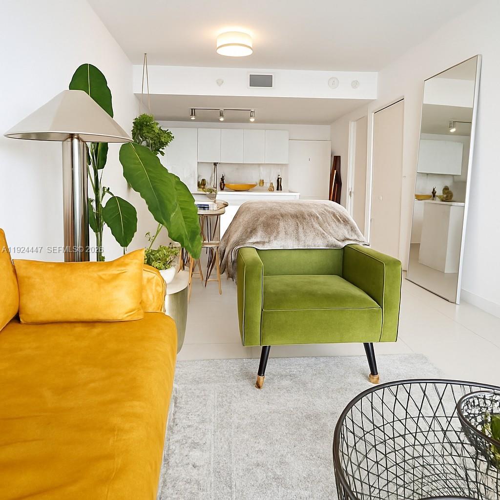 PARAISO BAYVIEWS CONDO - Residential