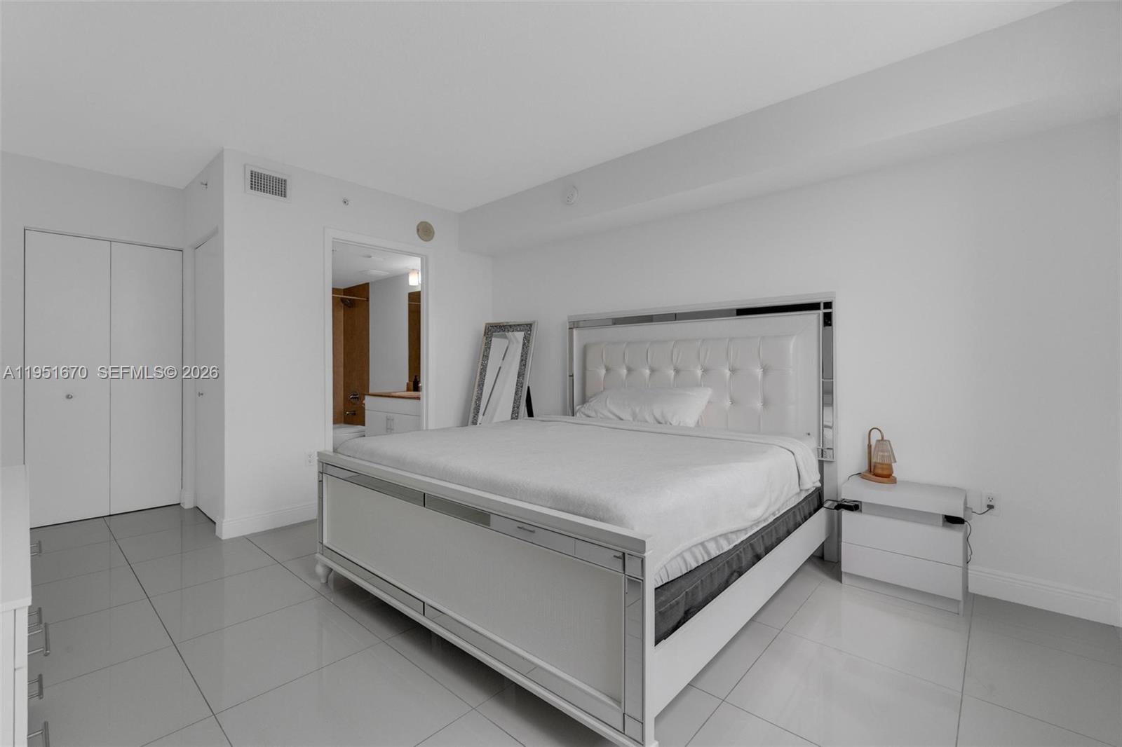 TERRAZAS RIVERPARK VILLAG - Residential