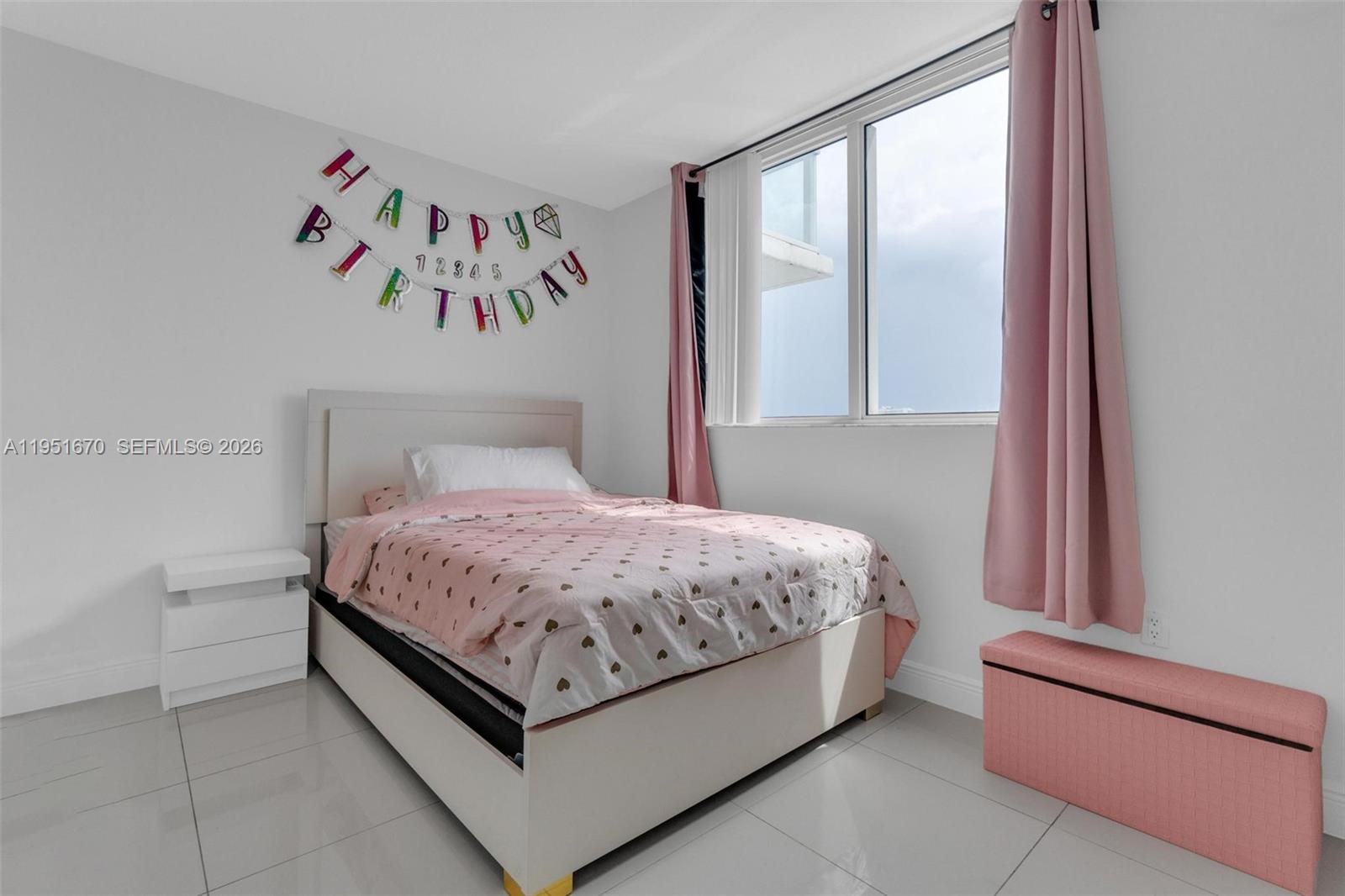 TERRAZAS RIVERPARK VILLAG - Residential