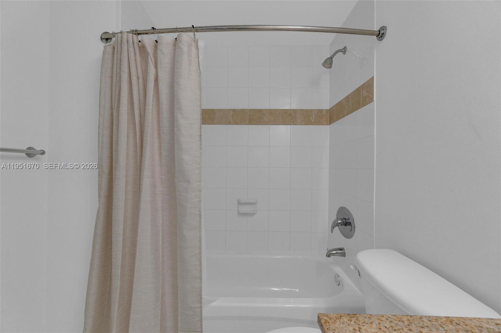 TERRAZAS RIVERPARK VILLAG - Residential