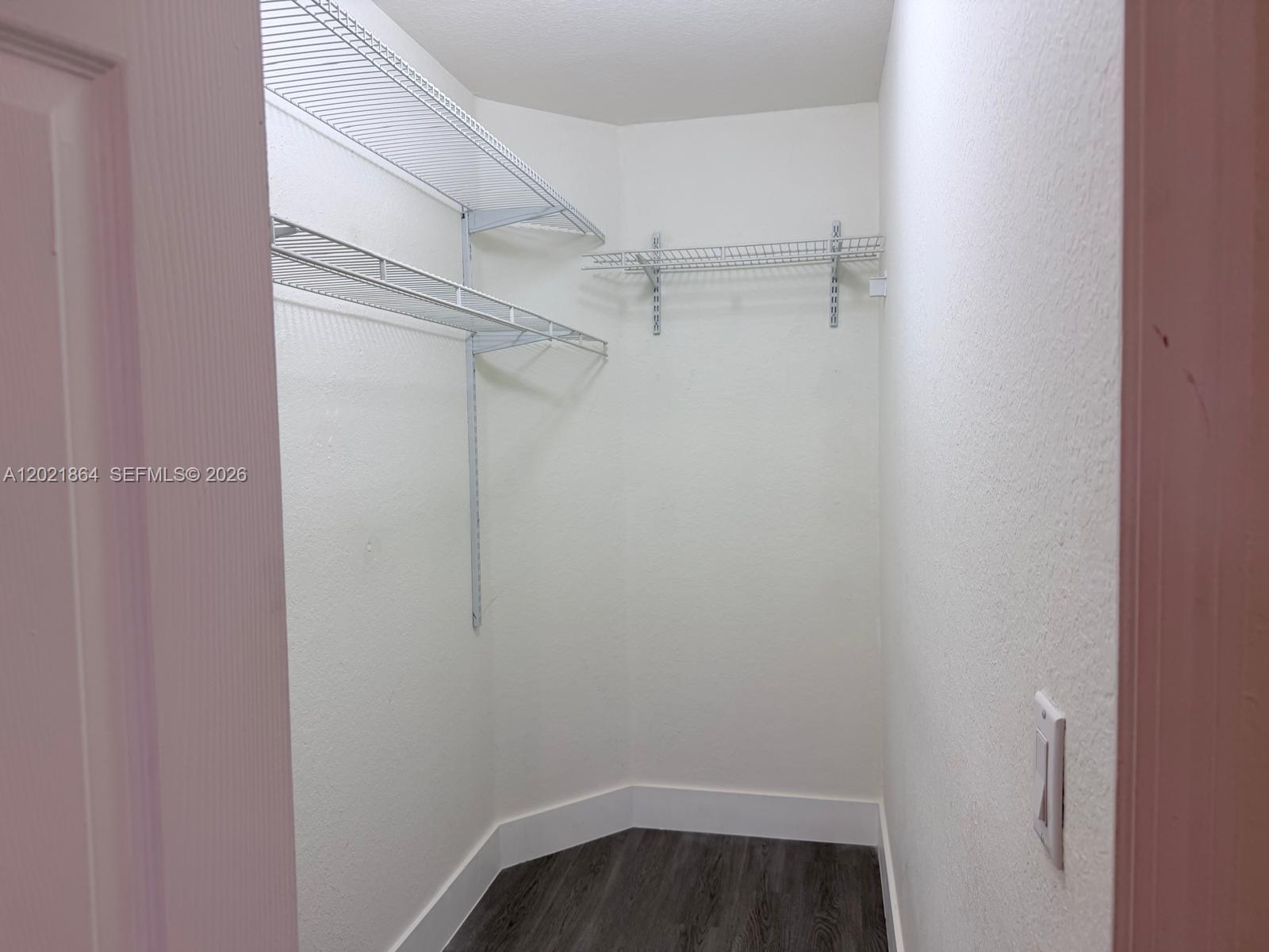 VENICE AT CRYSTAL LAKES C - Residential Lease
