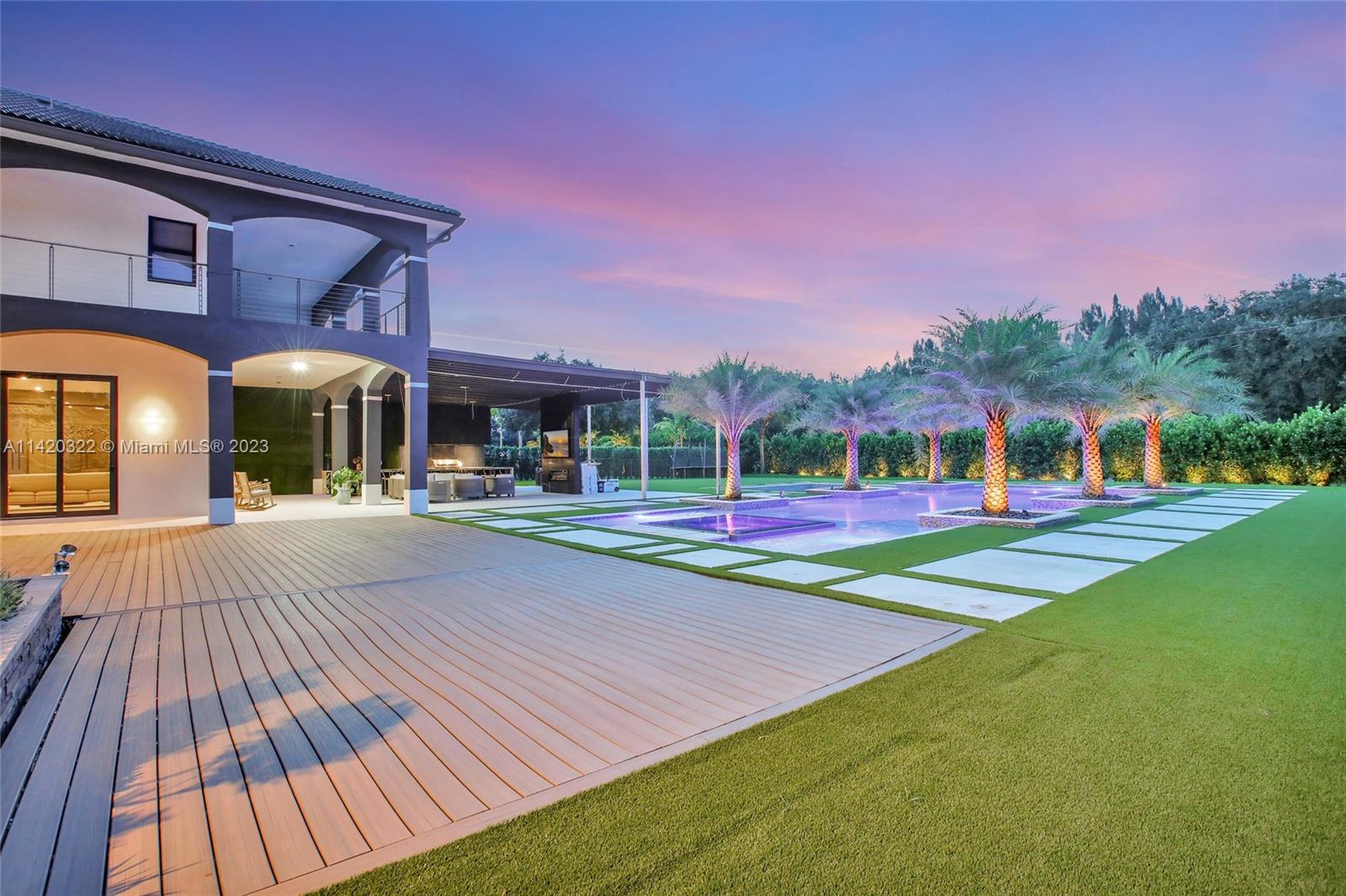 KAPOK GROVE ESTATES - Residential