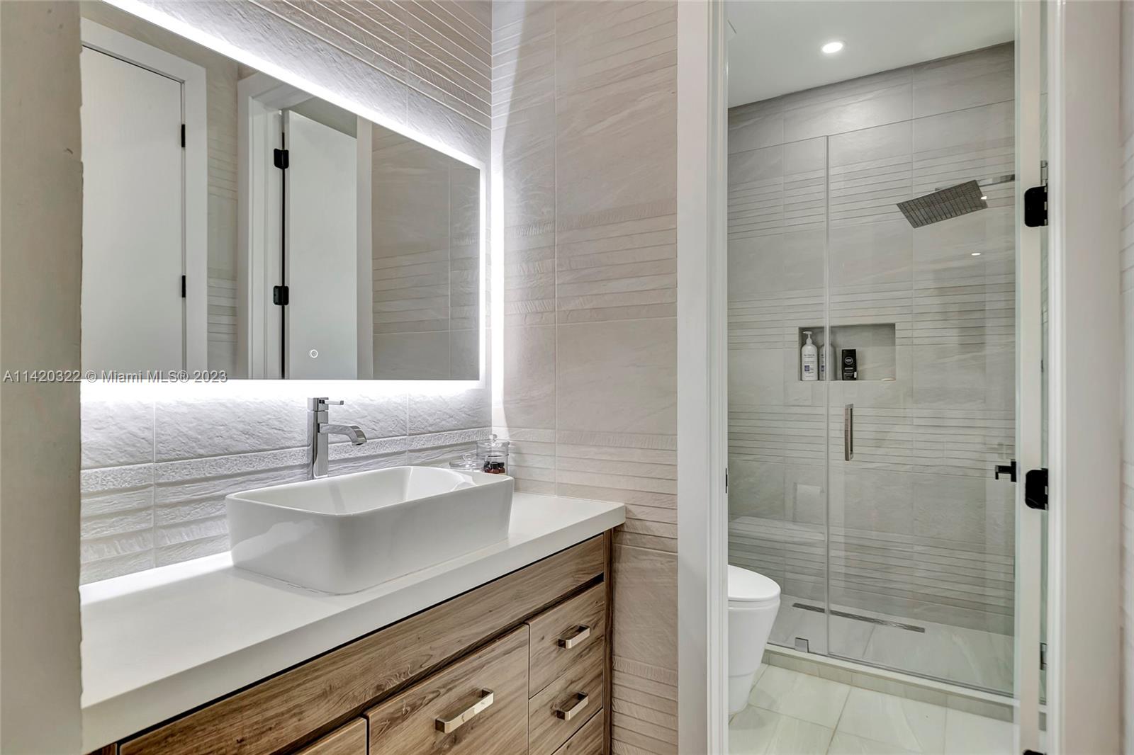 KAPOK GROVE ESTATES - Residential