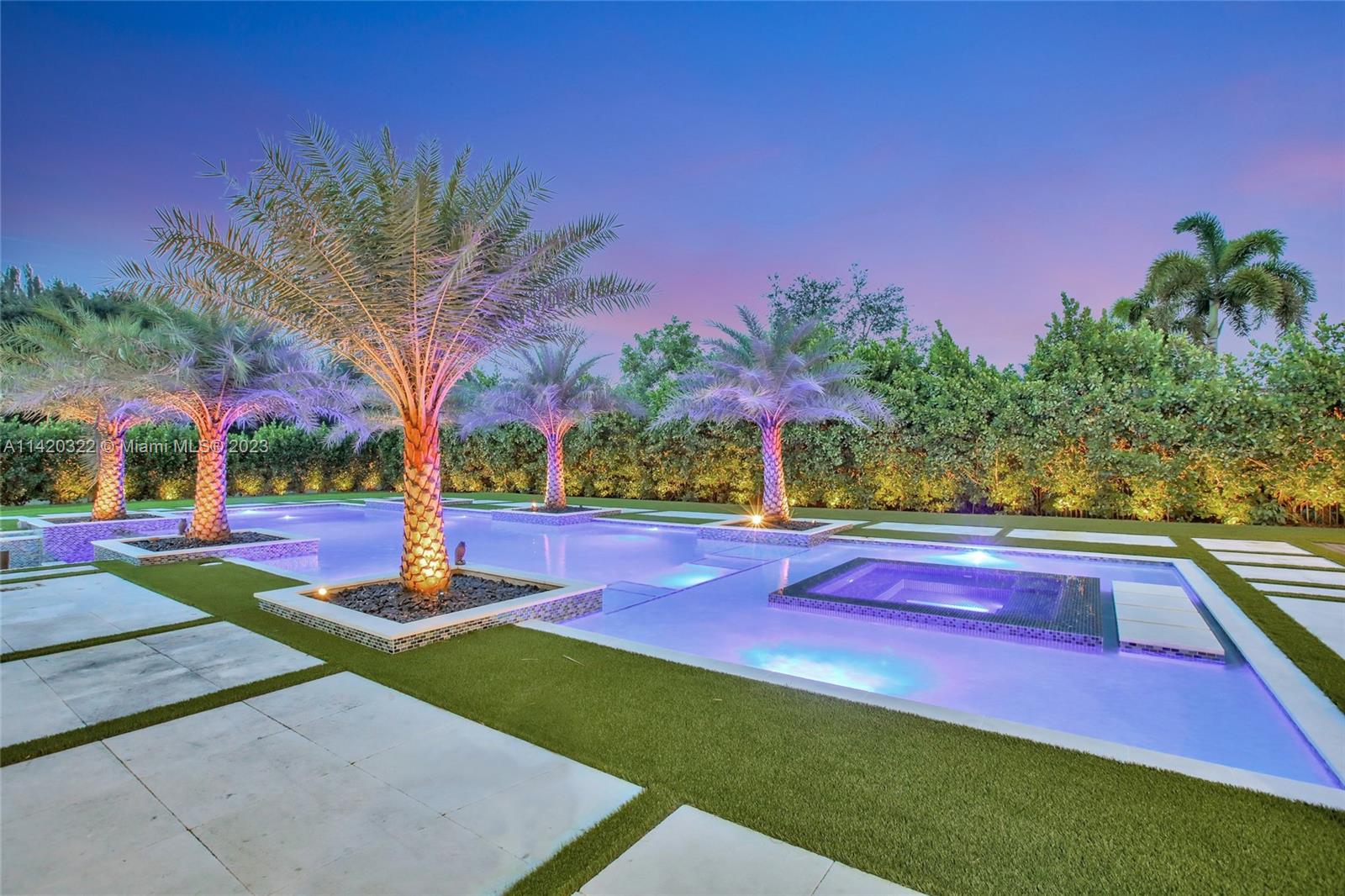 KAPOK GROVE ESTATES - Residential