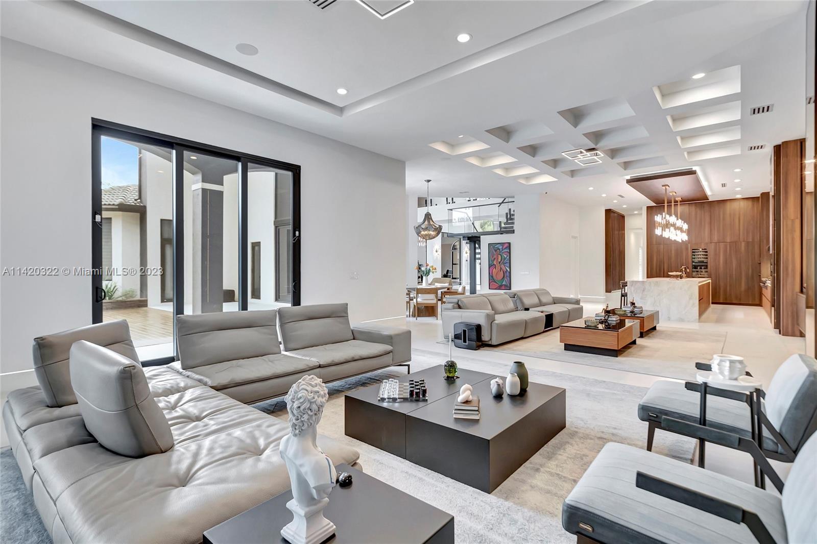 KAPOK GROVE ESTATES - Residential