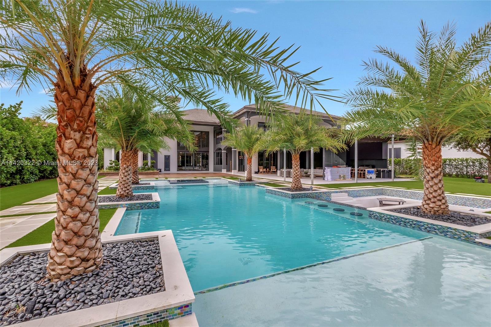 KAPOK GROVE ESTATES - Residential