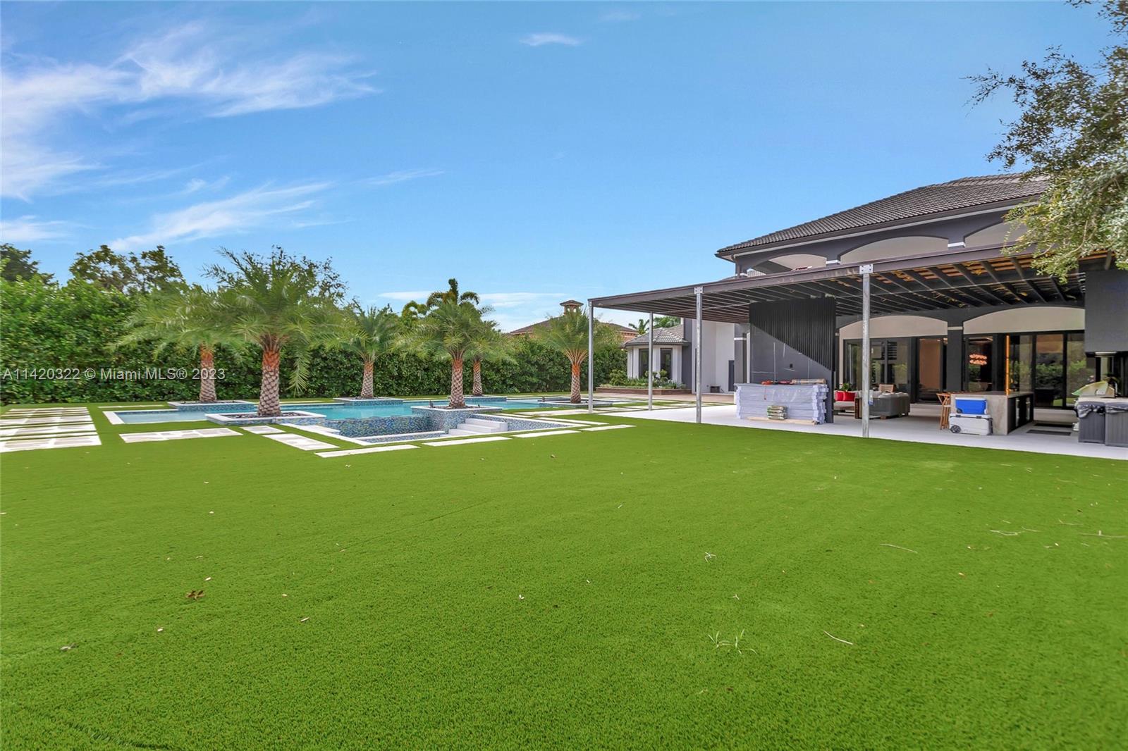 KAPOK GROVE ESTATES - Residential