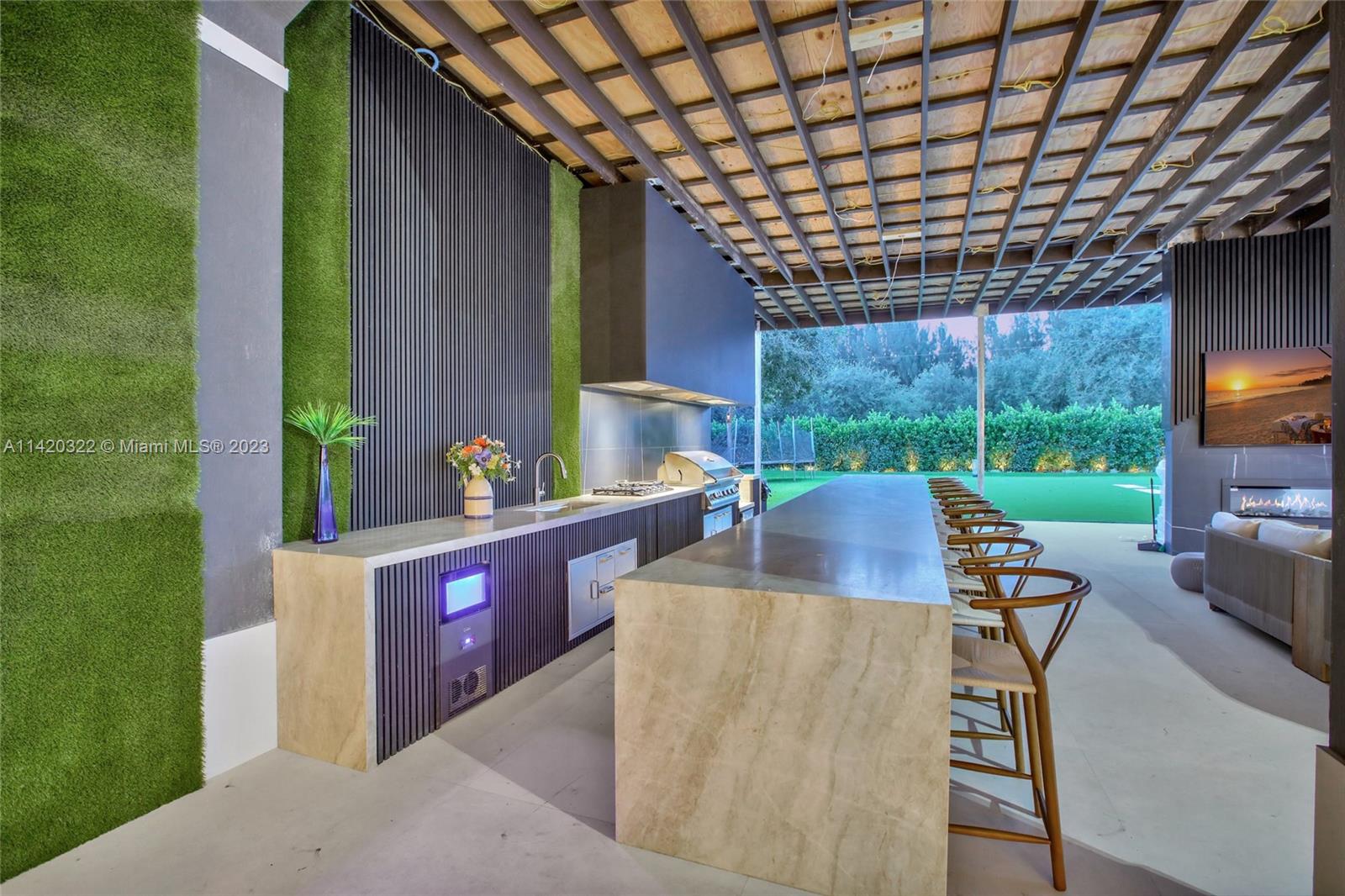 KAPOK GROVE ESTATES - Residential