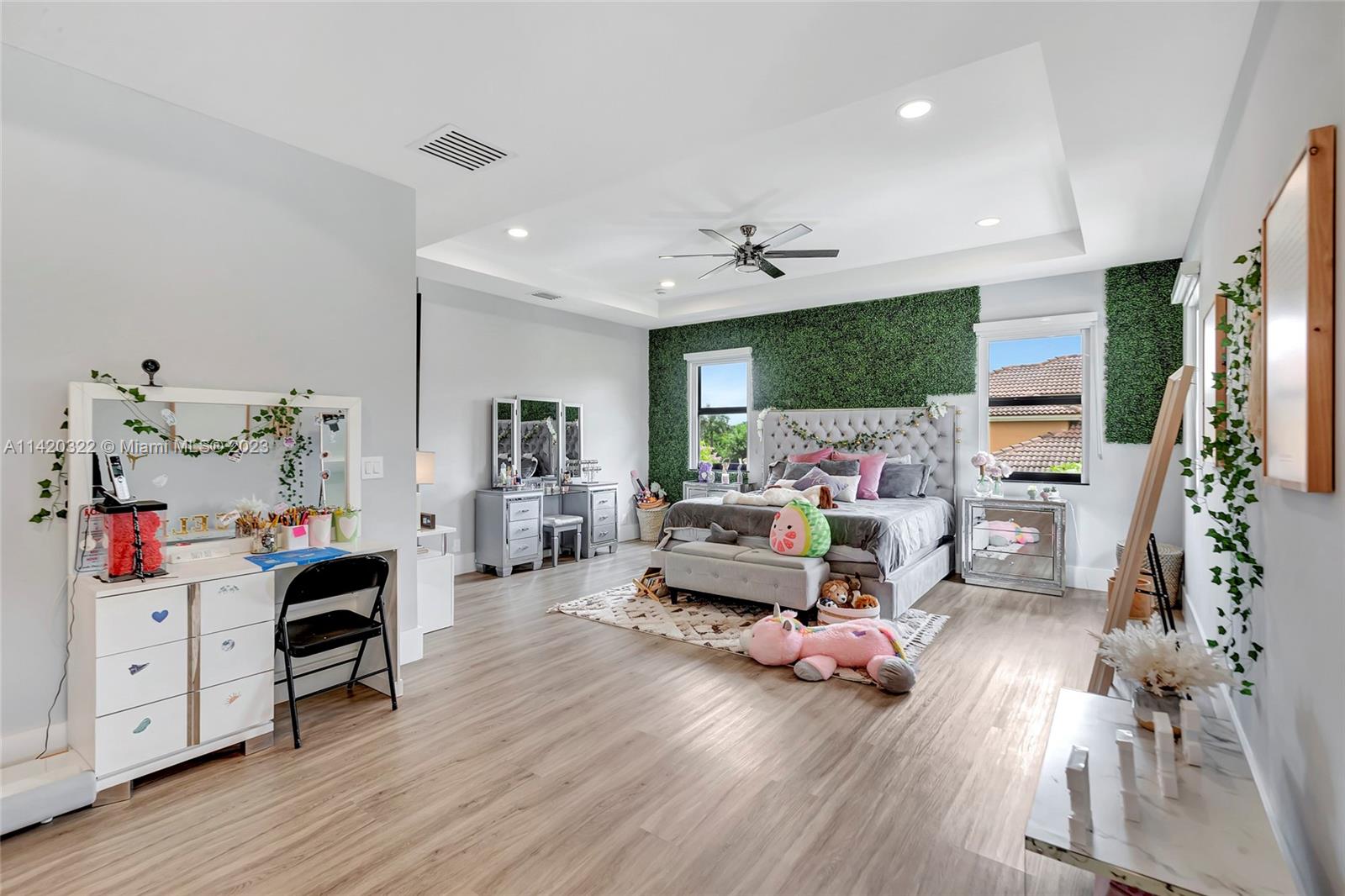 KAPOK GROVE ESTATES - Residential