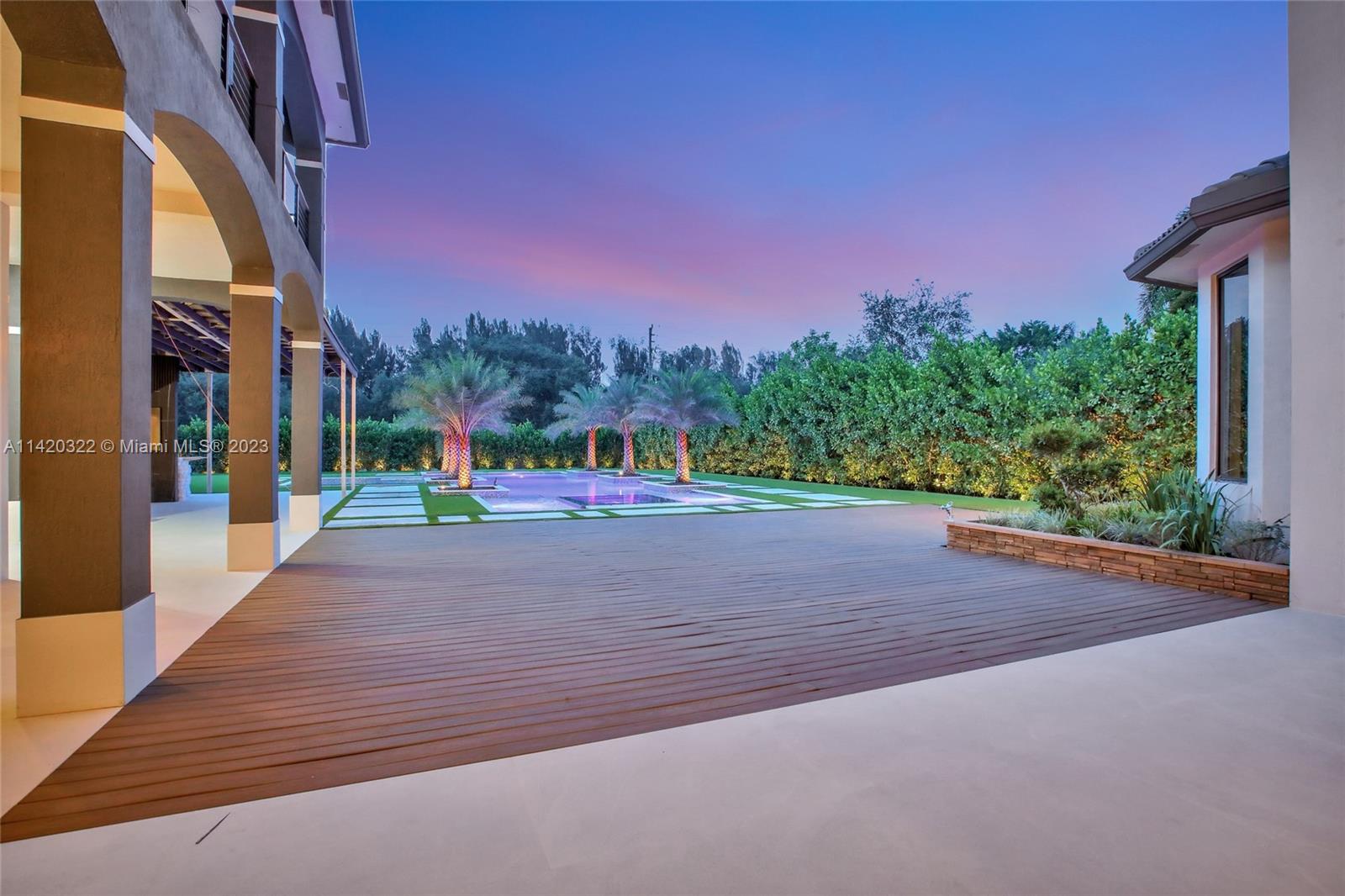 KAPOK GROVE ESTATES - Residential