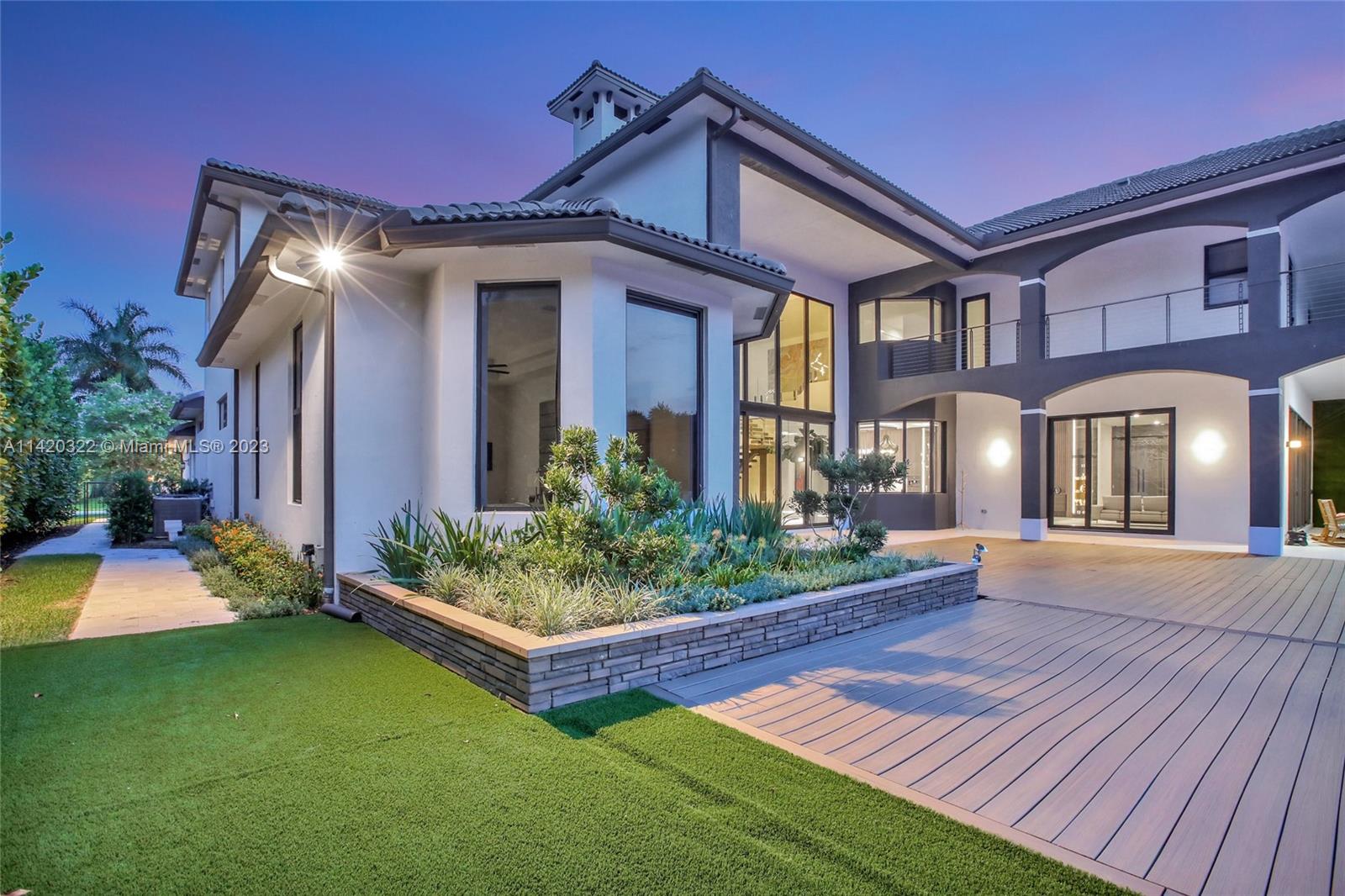 KAPOK GROVE ESTATES - Residential